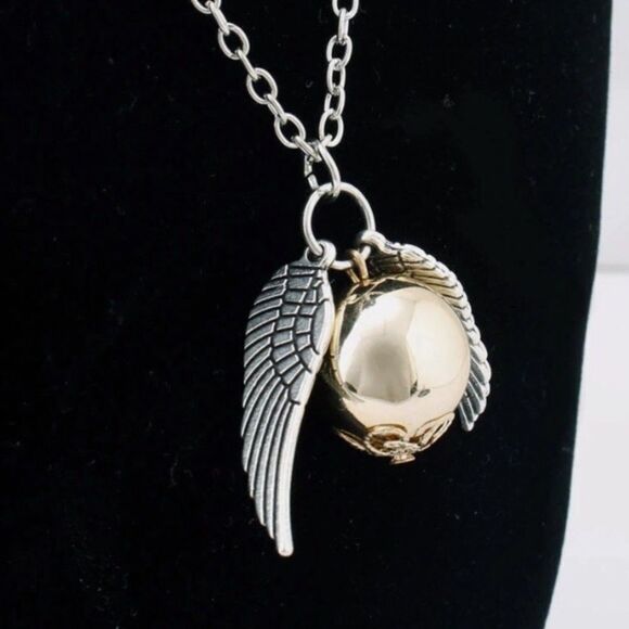 Harry Potter Golden Snitch Silver Wings Necklace NWT - Picture 3 of 8